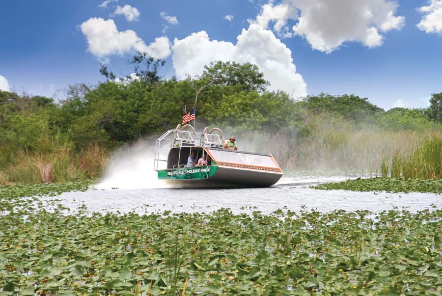Miami: Wild Everglades Airboat Ride and Gator Encounters - Arriving at Everglades Holiday Park