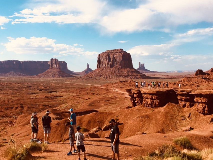 Monument Valley: Backcountry Jeep Tour with Navajo Guide - Why the backcountry matters at Monument Valley
