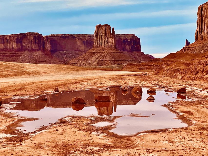 Monument Valley: Highlights Tour with Backcountry Access - Why the backcountry access changes the day