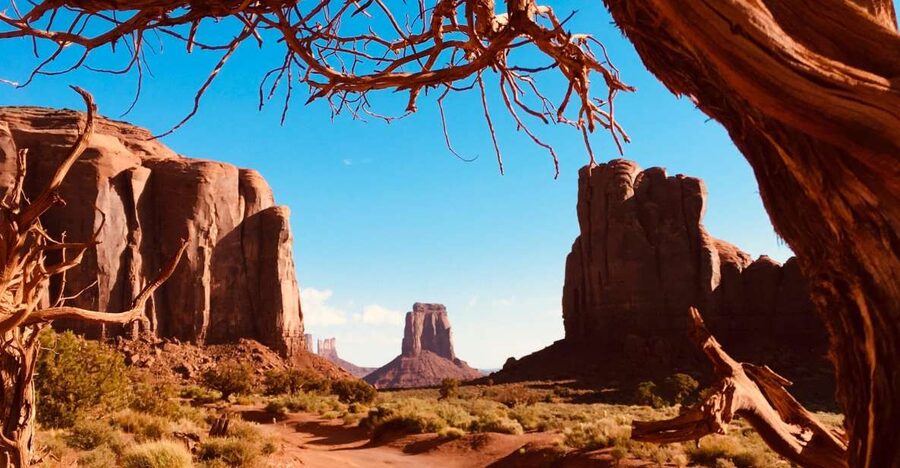 Monument Valley: Highlights Tour with Backcountry Access - Timing, vehicles, and meeting point