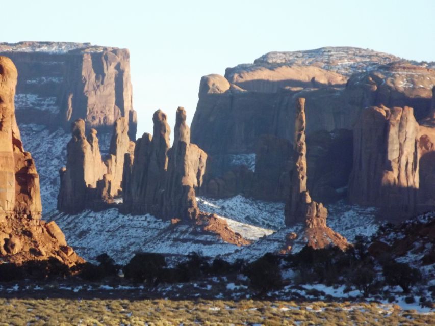 Monument Valley: Scenic 2.5-Hour Guided Tour - Key points at a glance