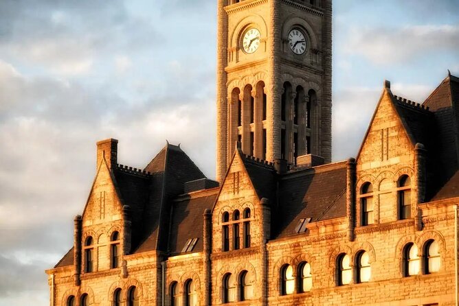 "Murder in Music City" Night-Time Ghost Walking Tour of Nashville - Nashville after dark, with the music turned down
