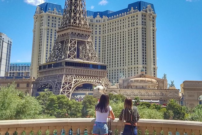 Must-See Spots Vegas Strip Walking Tour - A quick look at old-school value at Casino Royale