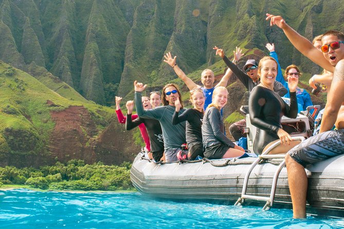 Na Pali Coast Half-Day Raft and Snorkel Adventure - Breakfast, lunch, and drinks on the boat