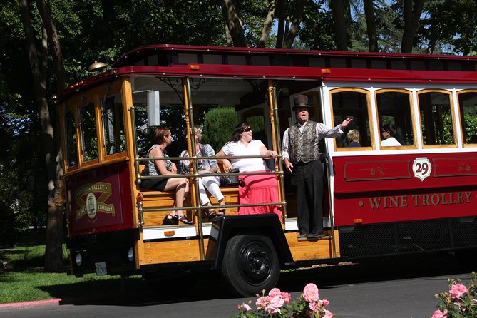 Napa Valley Wine Trolley Classic Tour - The real cost: $135 plus tasting fees