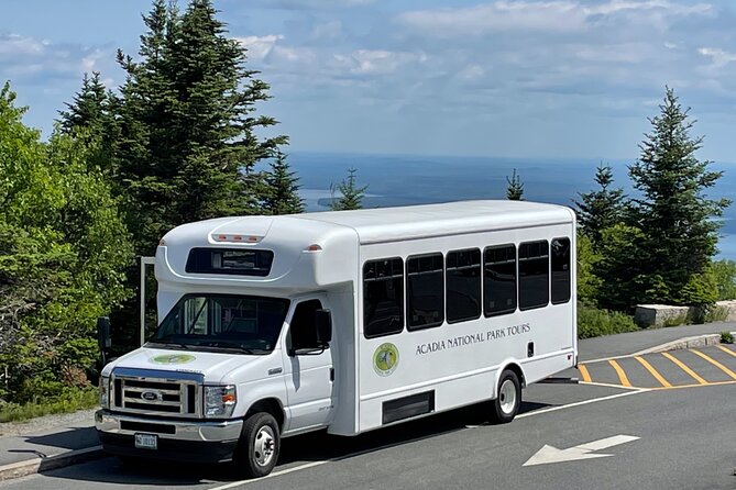 Narrated Bus Tour of Bar Harbor and Acadia National Park - Three Acadia icons in 150 minutes