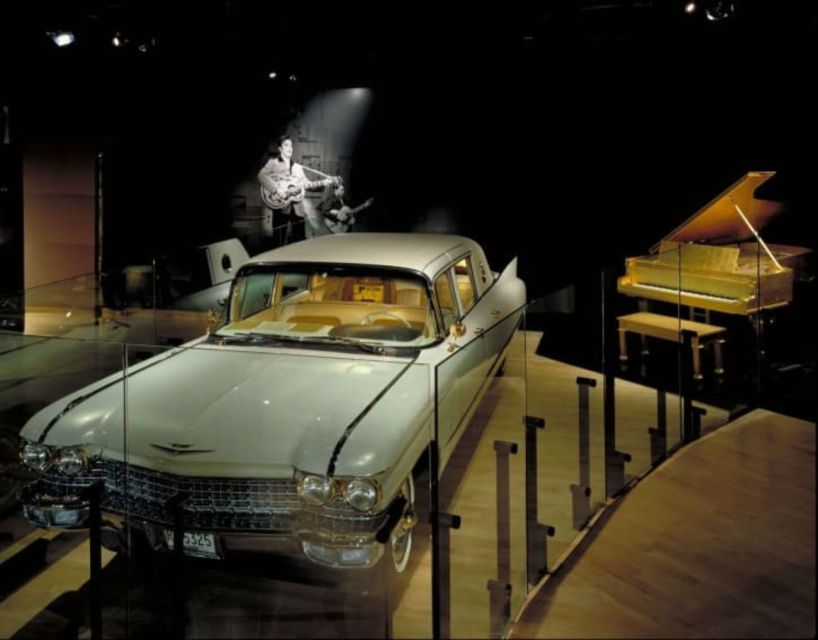 Nashville: Country Music Hall of Fame and Museum - The Taylor Swift Education Center adds a hands-on option