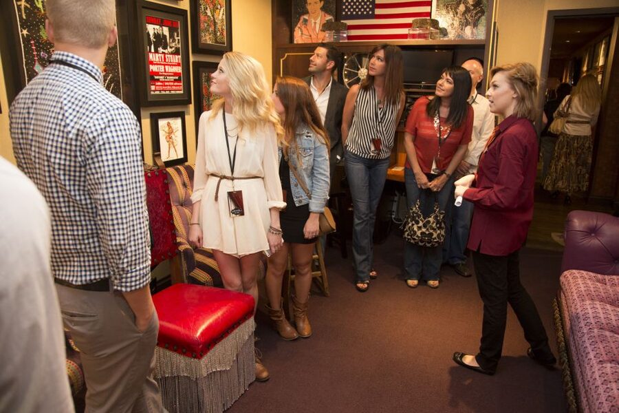 Nashville: Grand Ole Opry Backstage Tour - Starting at the ticket counter