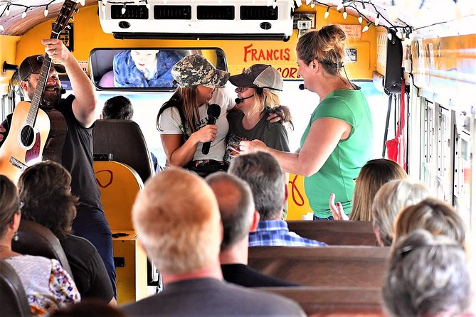 Nashville Rollin Jamboree Comedy & Country Music Sing-Along Tour - Expect country songs and direct audience participation
