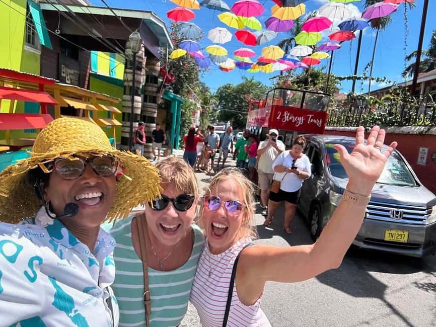 Nassau: Bahamas Culture Tour with Electric Trolley and Water - Atlantis and Paradise Island in 30 minutes