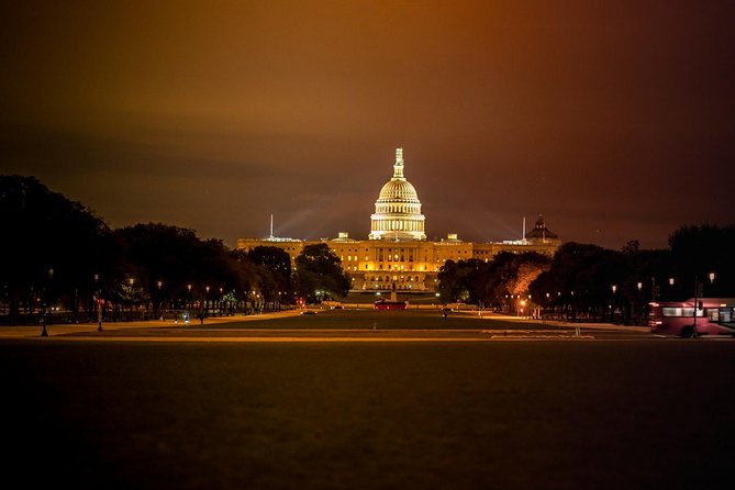 National Mall Monuments Night Tour with 10+ Stops, Entry Tickets - Lincoln Memorial and the western end of the Mall