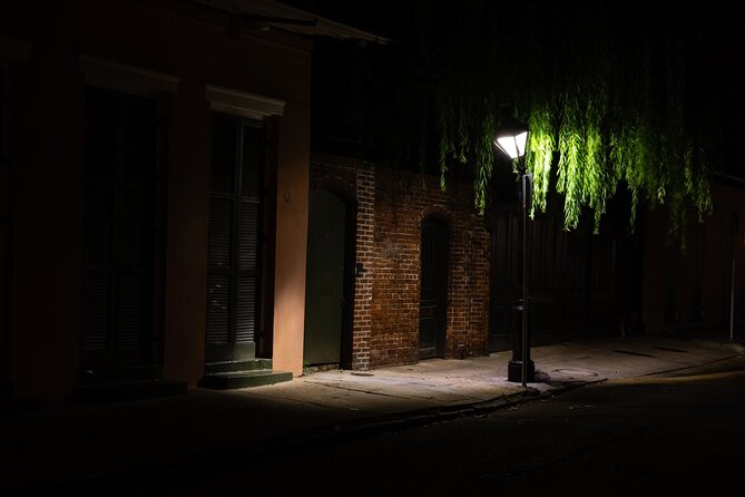 New Orleans Adults-Only True Crime and Ghost Walking Tour - Exchange Place and the value of a quieter street