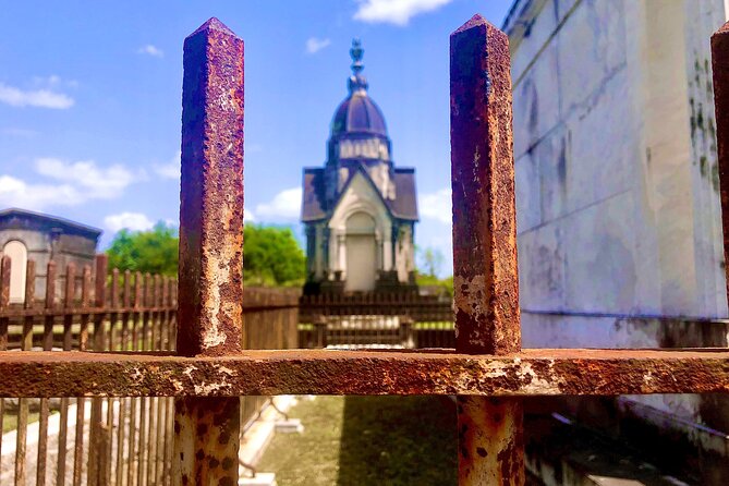 New Orleans Cemetery Walking Tour - The guide makes or breaks the experience