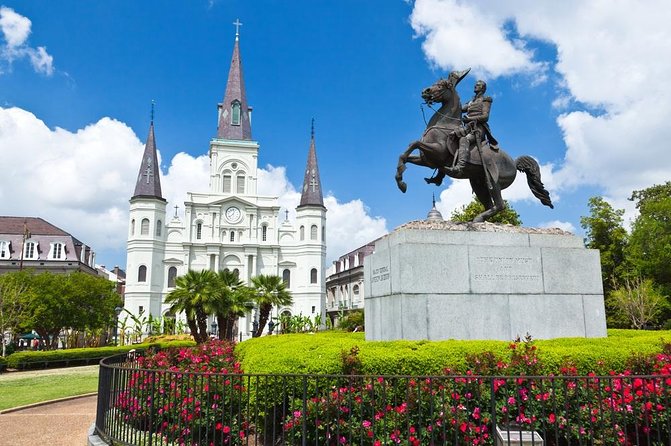 New Orleans City Tour and Steamboat Natchez Harbor Jazz Cruise - Jackson Square and the city’s old center