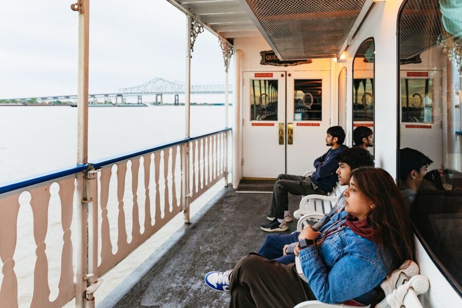 New Orleans: Evening Jazz Boat Cruise with Optional Dinner - Comfort, service, and small practical drawbacks