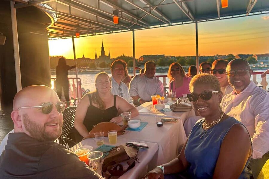 New Orleans: Evening Steamboat Jazz Cruise + Optional Dinner - Jazz before departure and during the river ride
