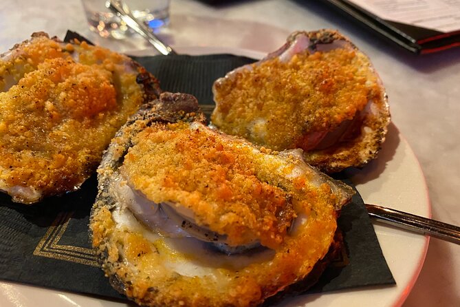 New Orleans Food Walking Tour of the French Quarter with Small-Group Option - Why this food walk works as a first New Orleans activity