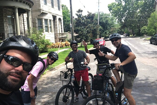 New Orleans French Quarter and Garden District Bike Tour - Guides who make the difference