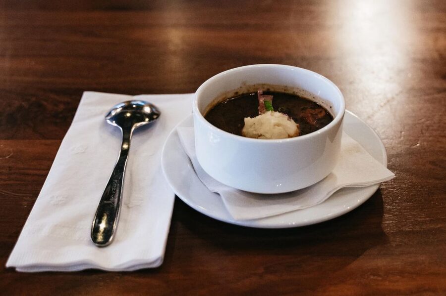 New Orleans: French Quarter Food History Walking Tour - What vegetarians can expect