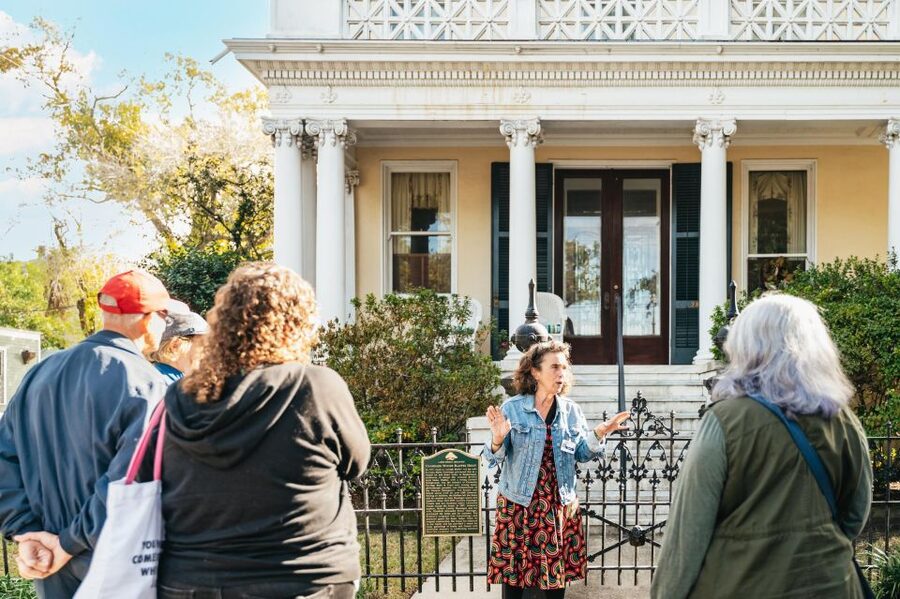 New Orleans: Garden District Guided Walking Tour - What $35 buys you