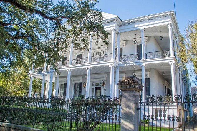 New Orleans Garden District History Walking Tour - Lafayette Cemetery No. 1 from outside the iron gates