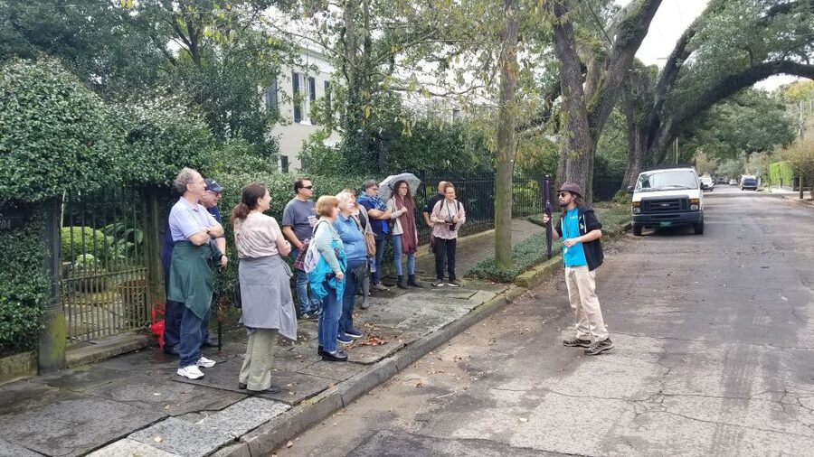 New Orleans: Garden District Tour - The guides make the difference