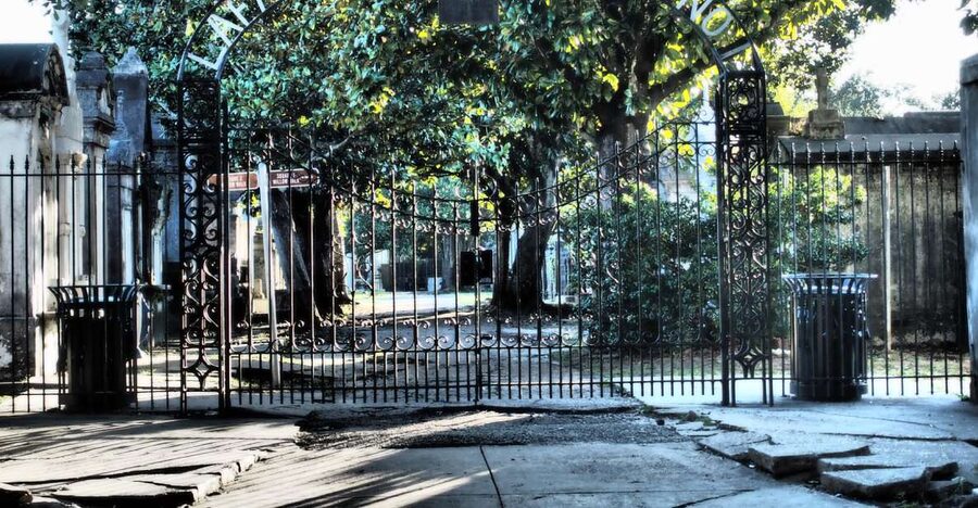 New Orleans: Garden District Tour - Is $28 a good value for two hours?