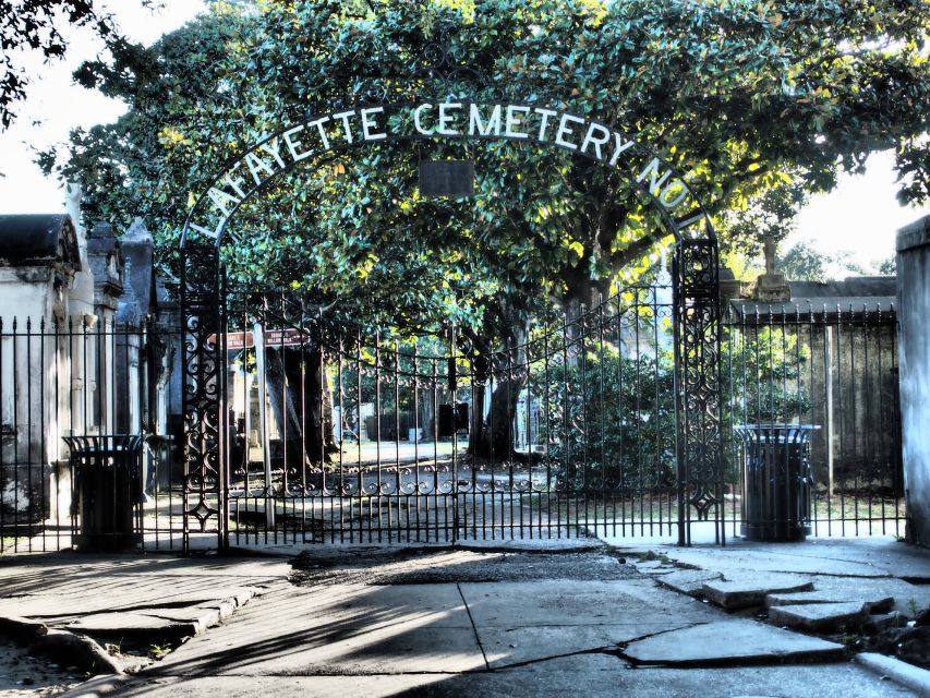 New Orleans: Garden District Tour - Practical details that make the morning easier