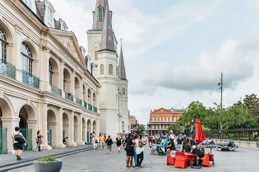 New Orleans Haunted Ghost, Voodoo & Vampire Walking Tour - Finishing near Lafitte’s Blacksmith Shop Bar
