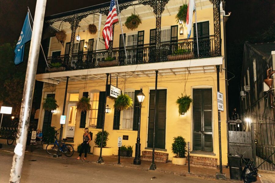 New Orleans: Haunted Pub Crawl - Timing, crowds, and comfort