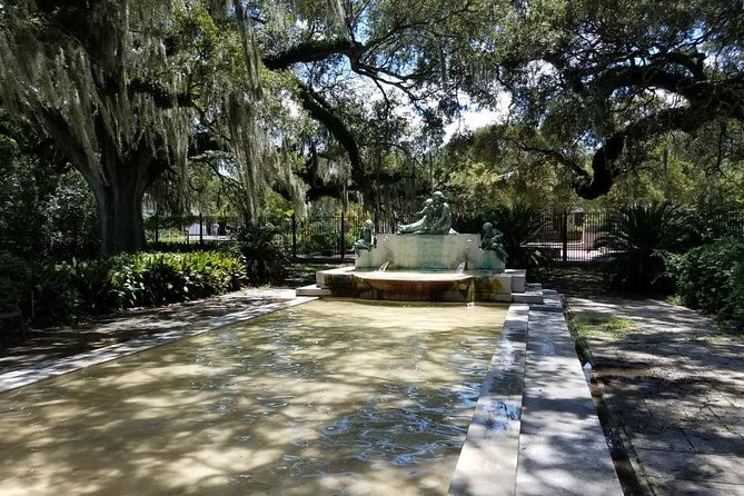 New Orleans Homes of the Rich and Famous Tour of the Garden District - The Garden District route and its famous homes