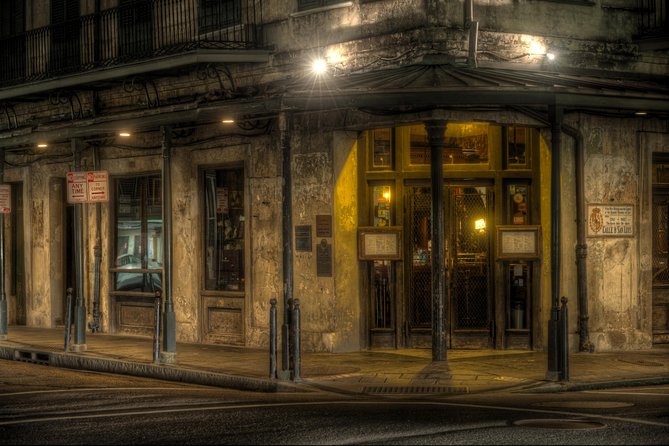 New Orleans Killers and Thrillers Tour - New Orleans Pharmacy Museum and medical folklore