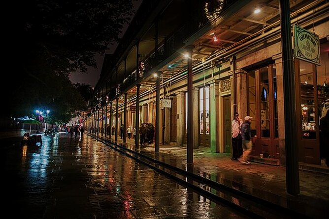 New Orleans Premier Ghost, Voodoo and Vampire Walking Tour - The New Orleans Pharmacy Museum and old medical practices