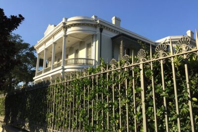 New Orleans Small-Group Garden District Walking Tour