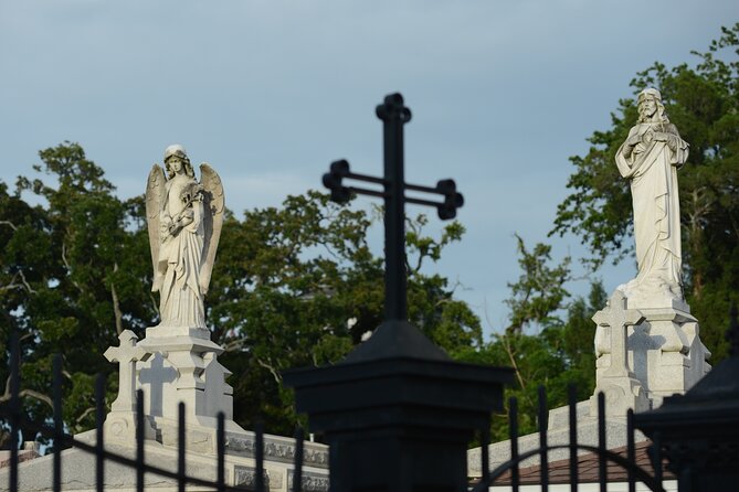 New Orleans St. Louis Cemetery No. 3 Walking Tour - Timing, walking, and comfort
