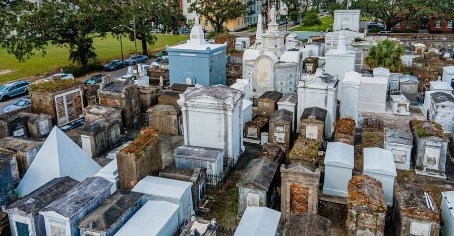 New Orleans: Walking Tour Inside St. Louis Cemetery No. 1 - Marie Laveau and the cemetery’s famous names
