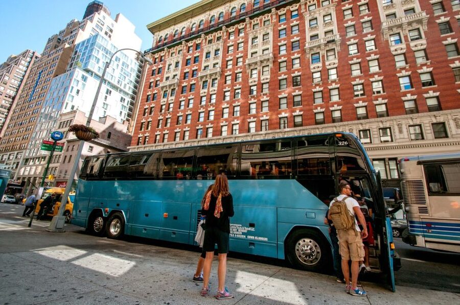 New York City: Bus Tour from Manhattan - The guides make the biggest difference