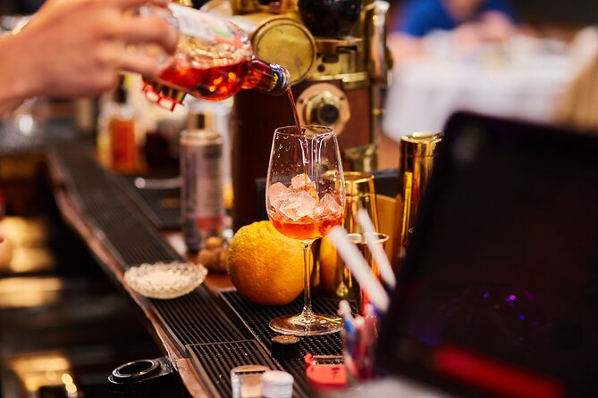 New York City Dinner Cruise with Live Music - Live music, conversation, and the second deck