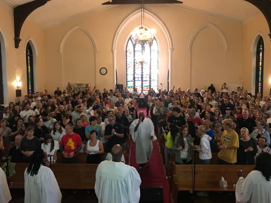 New York City: Harlem Gospel Live Music Concert - Inside the one-hour performance