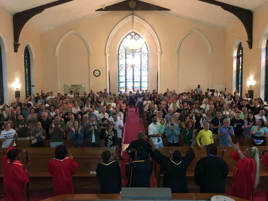 New York City: Harlem Gospel Live Music Concert - The choir, band, and audience connection