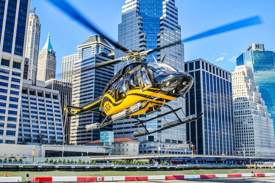 New York City: Manhattan Helicopter Tour - Taking off from Pier 6