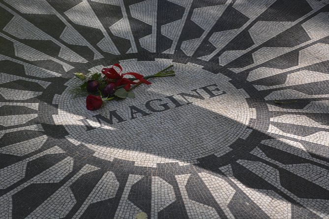 New York in One Day Guided Sightseeing Tour - Guides, drivers, and the quality of the storytelling