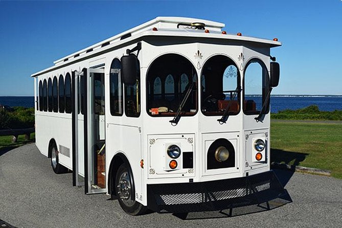 Newport Gilded Age Mansions Trolley Tour with Breakers Admission - Key points at a glance