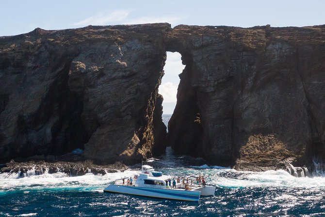 Ni'ihau and Na Pali Coast Snorkel Boat Tour - Crossing toward Niihau and Lehua Crater
