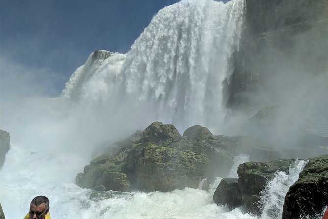 Niagara Falls Canadian Side Tour and Maid of the Mist Boat Ride Option - Crossing the border for the Maid of the Mist