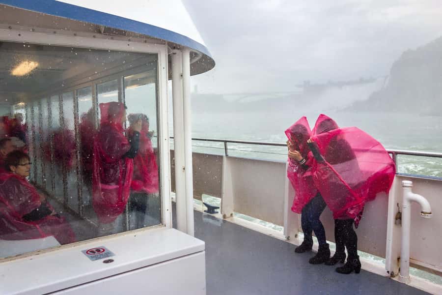 Niagara Falls: Maid of the Mist & Cave of the Winds Tour - Three falls, three different viewpoints
