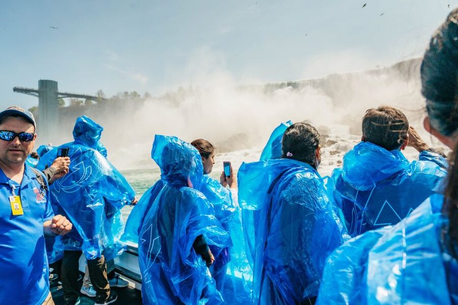 Niagara Falls, USA: American Tour & Maid of The Mist - Niagara Falls State Park adds history and context
