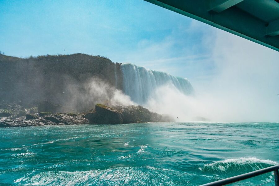 Niagara Falls, USA: American Tour & Maid of The Mist - Starting with pickup in Niagara Falls, New York