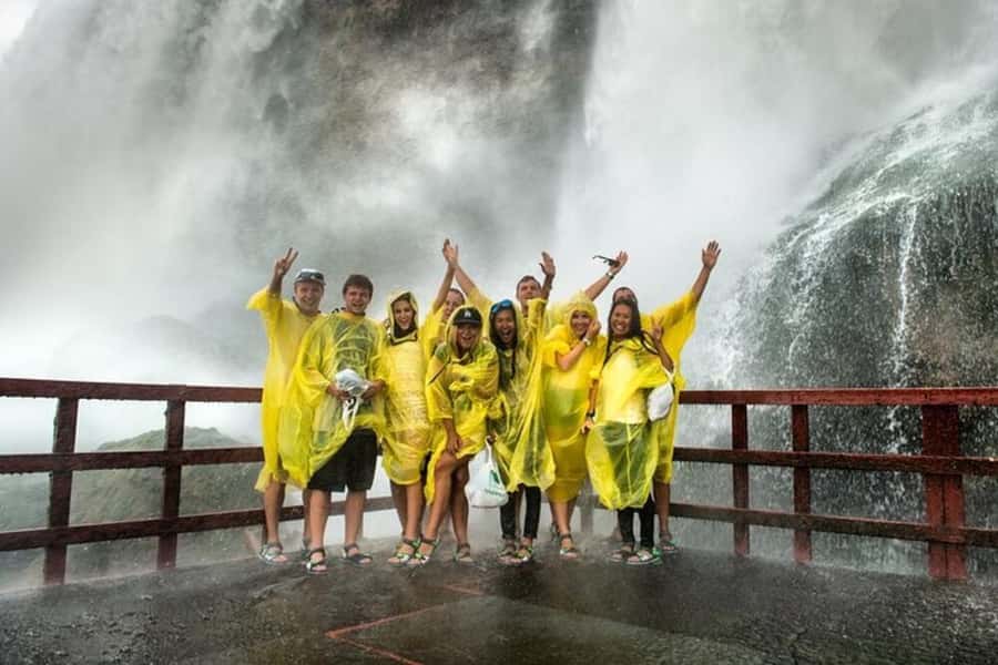 Niagara Falls USA: Cave of the Winds & Maid of the Mist Ride - Why this half-day tour works so well