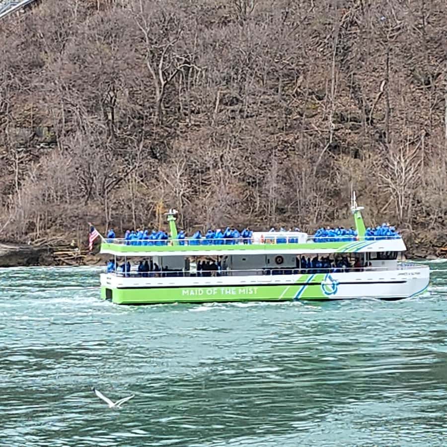 Niagara Falls, USA: Guided Tour with Maid of the Mist Cruise - Starting outside Hard Rock Cafe